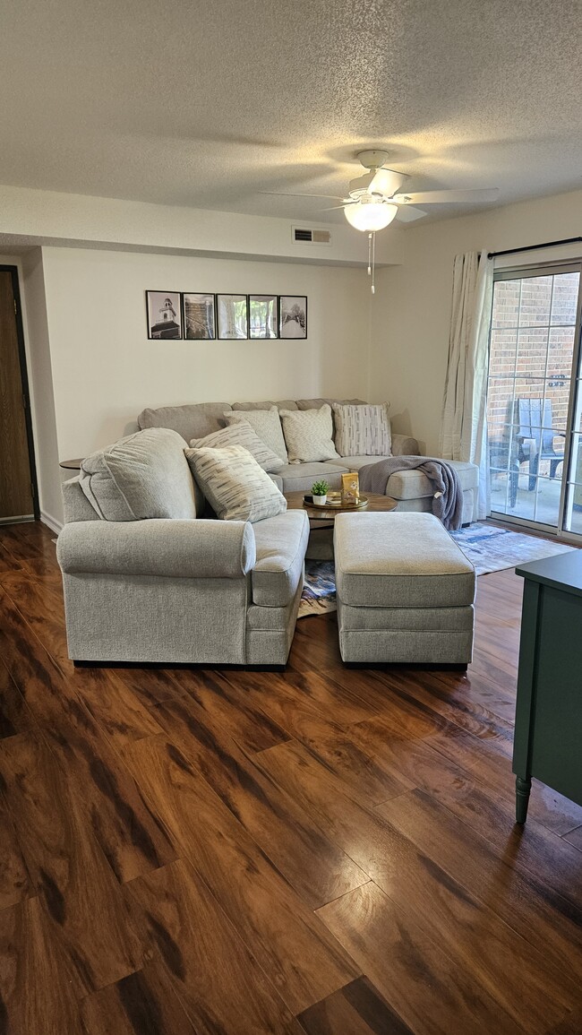 Photo - 501 Kimberlite St Unidad 501