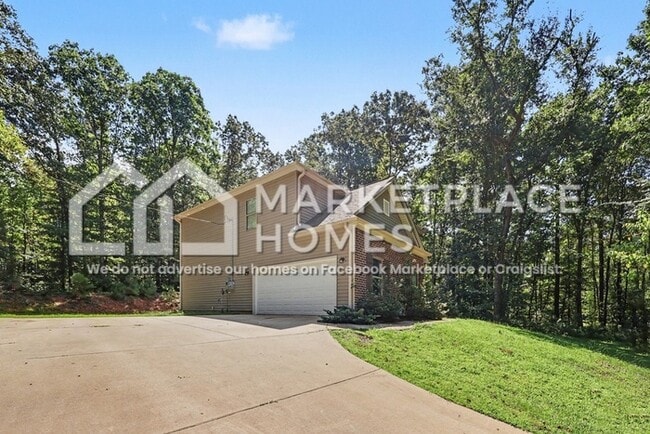 11695 Woodland Lake Rd