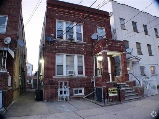 Building Photo - 326 Sip Ave Unit 1 Rental
