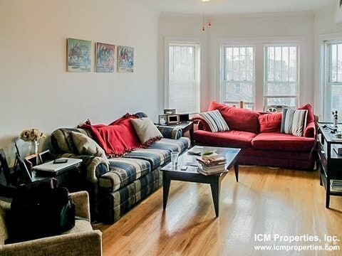 Building Photo - 4820 N Wolcott Ave Unit 3A Rental