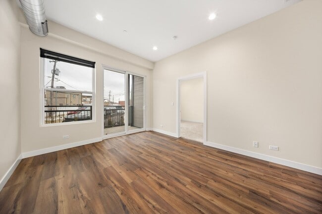 Photo - 3727 Sunnyside Ave Unit 103