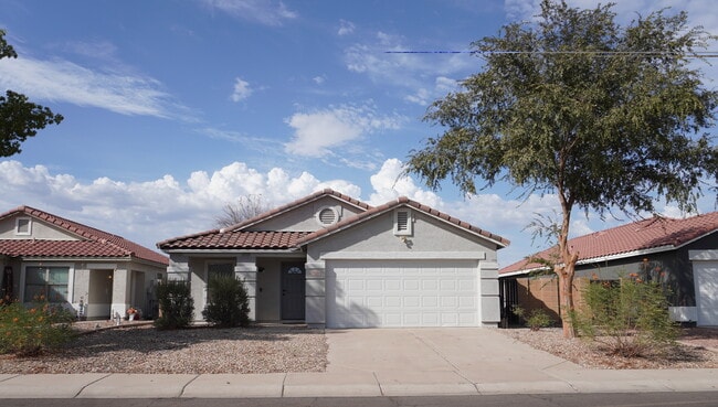 Building Photo - 15784 W Crocus Dr