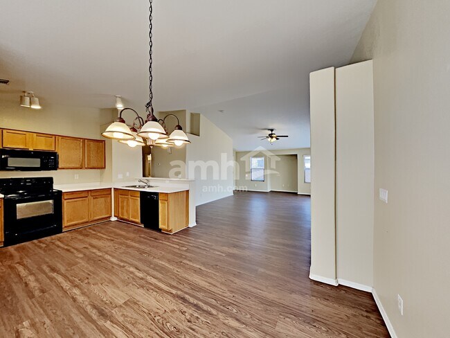 Photo - 11417 W Sheridan St