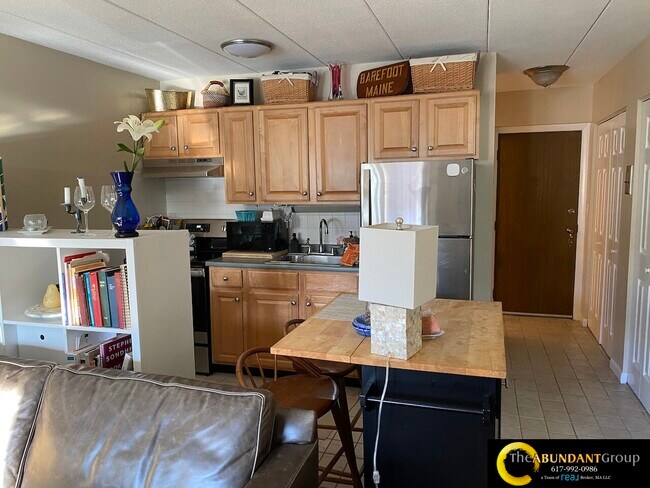 Building Photo - 60 Pleasant View Rd Unit 211