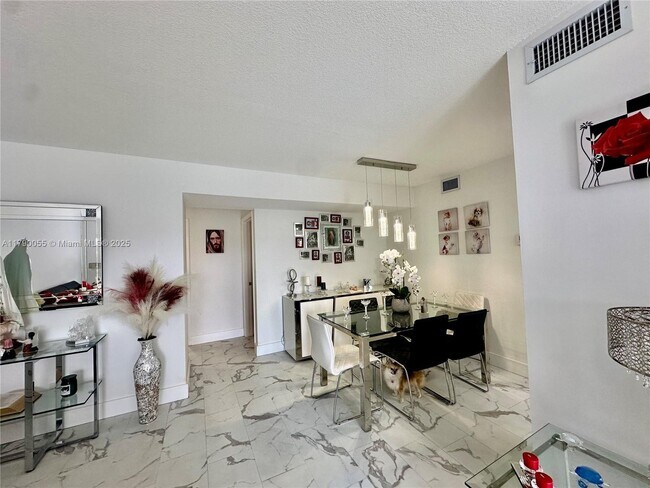 Photo - 1200 SW 113th Terrace Unit 202