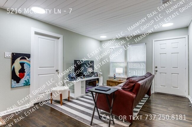 Photo - 5216 McCarty Ln Unit 7