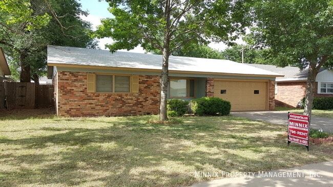 Photo - 4209 51st St