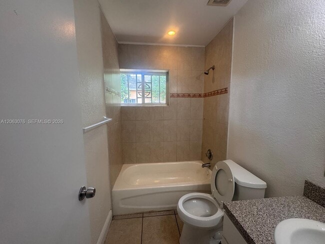 Photo - 3342 NW 9th Ave Unit 3344