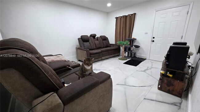 19012 SW 113th Pl Unit 2