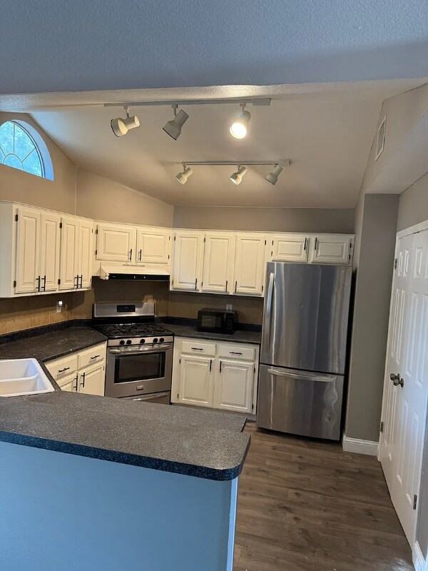 Photo - 732 Vista Pkwy