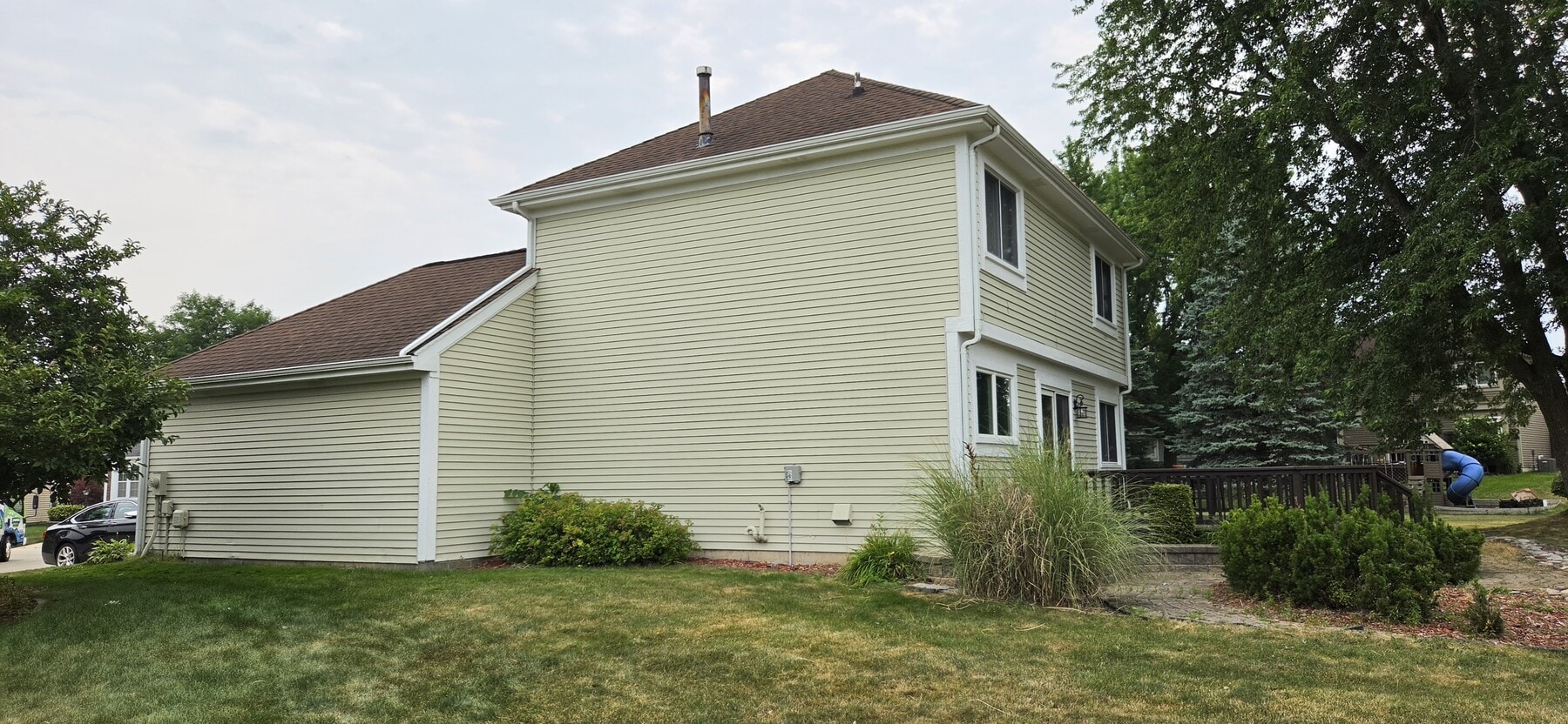 Photo - 380 Huntington Ct