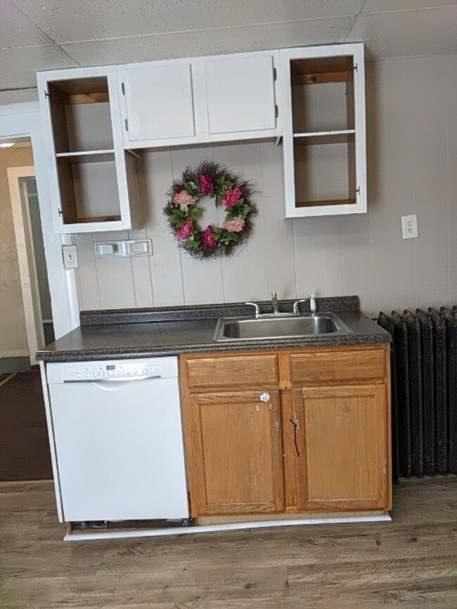 Building Photo - 56 Liberty St Unit Apt B