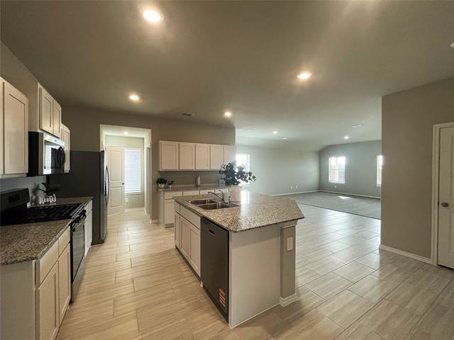 Photo - 5561 Rollins Dr