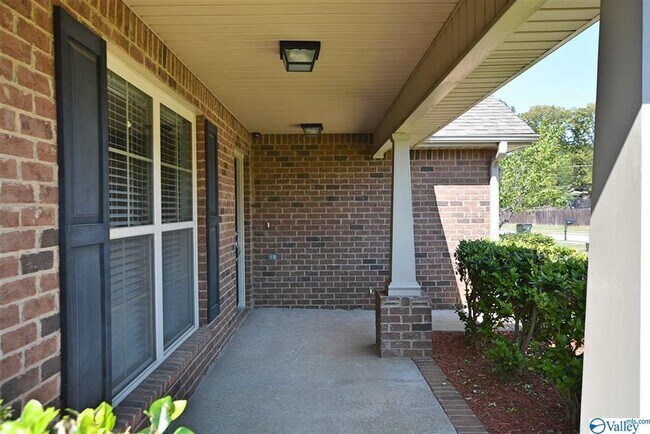 Photo - 106 Forest Glade Dr