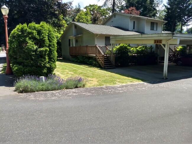 Photo - 295 Newport Way SW