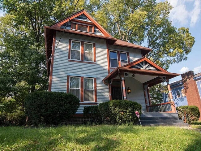 Building Photo - 1232 Carolina Ave