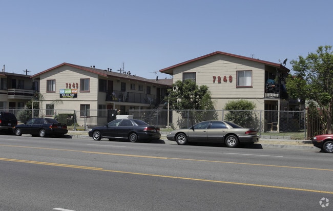 Building Photo - 7243-7249 Vineland Ave Rental