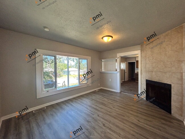 Photo - 1811 E 28th Ave
