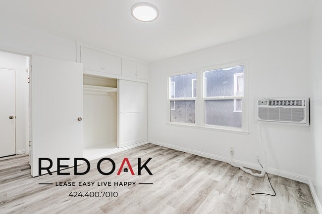 Photo - 5832 Carlton Way Unit 2