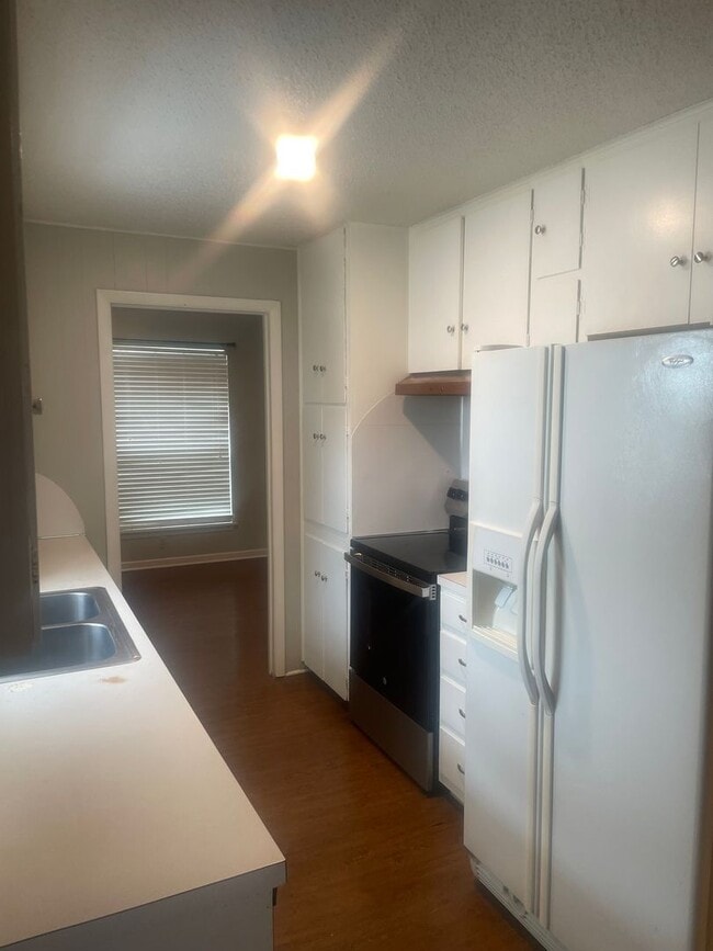 Photo - 3 BEDROOM, 2 BATH, NORTH BELTON