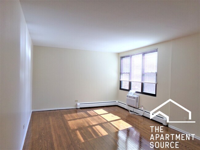 Photo - 1644 W Sherwin Ave Unit 2C