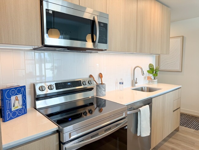 Photo - 50 NW 31st St Unit B12