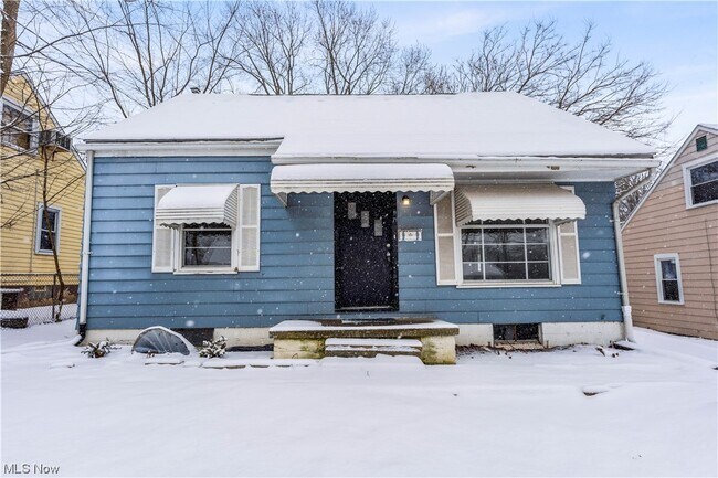Photo - 1171 Hilltop Dr House