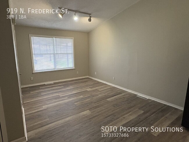 Photo - 919 N Frederick St