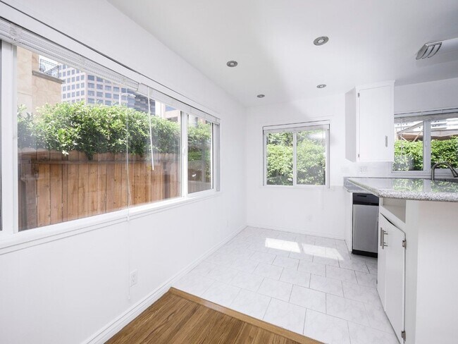 Photo - 1215 Granville Ave