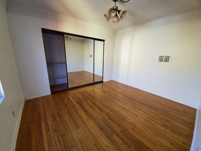 Photo - 2937 Virginia Ave Unit House