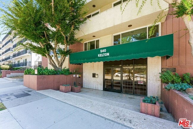 540 Kelton Ave Unit 501