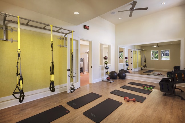 Solana Apartment Homes