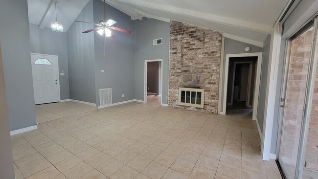 Photo - 12714 Corning Dr