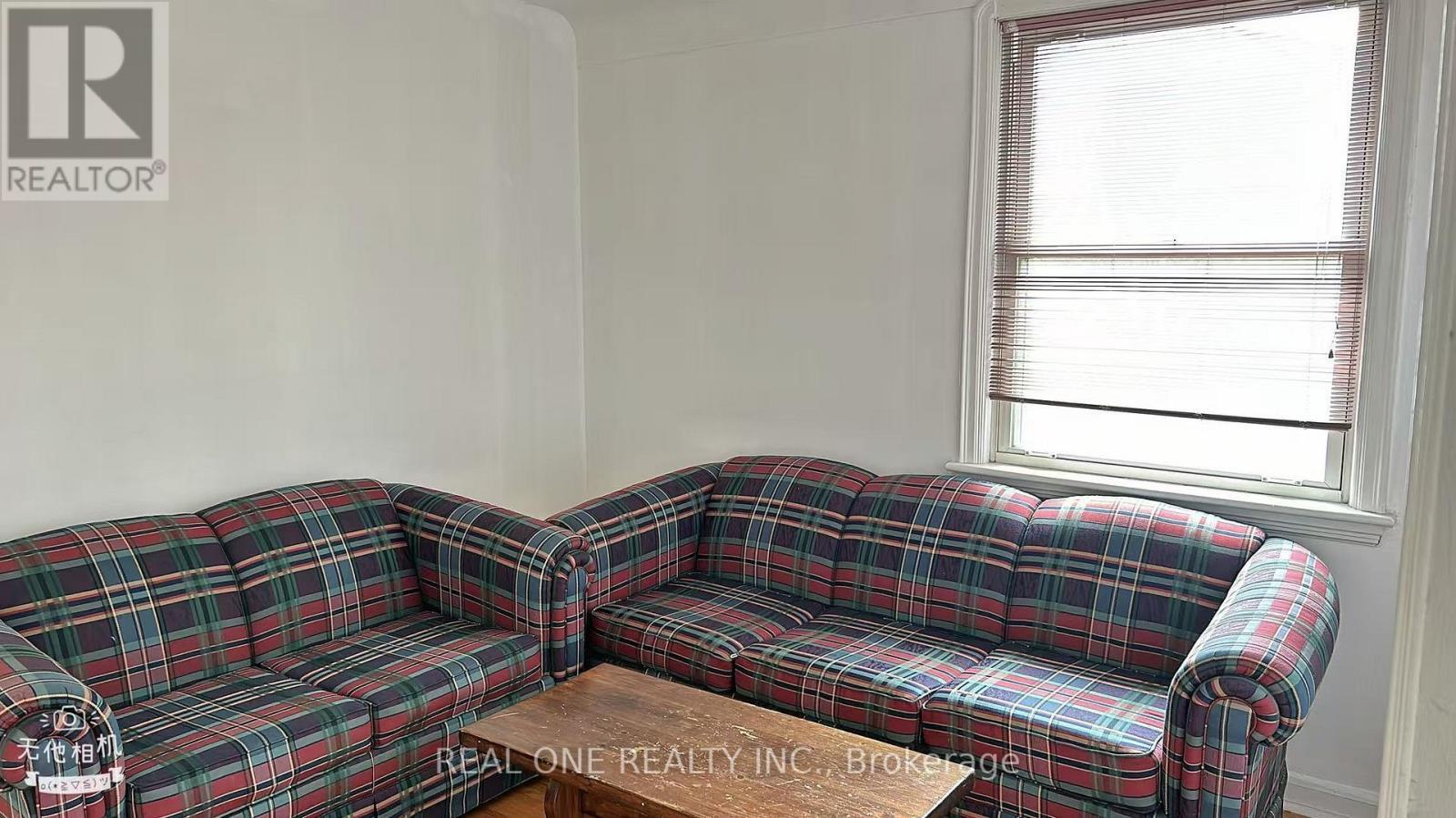 Photo - 92 Binkley Crescent