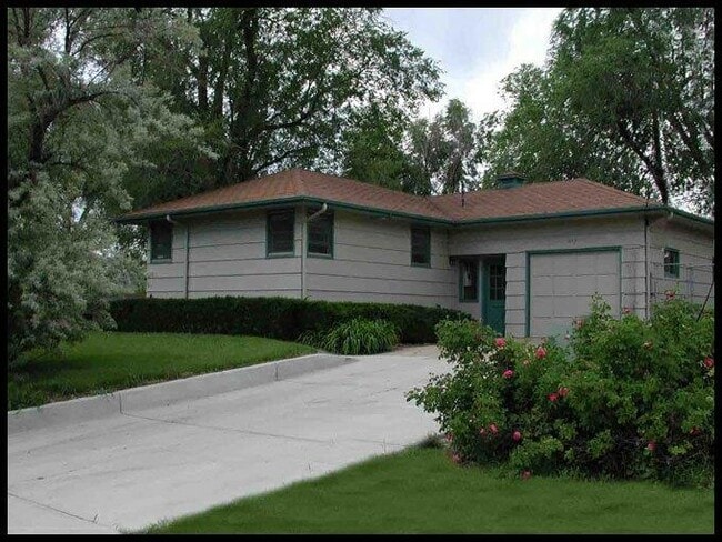 Building Photo - 225 N Overland Trl Unit down