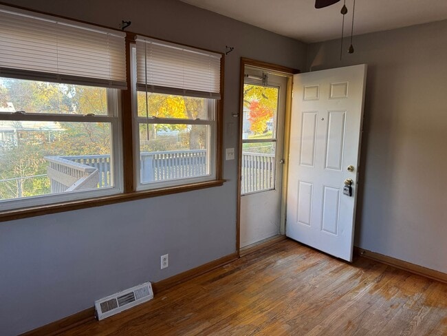 Photo - Bright & Spacious 3-Bedroom Duplex Unit on...