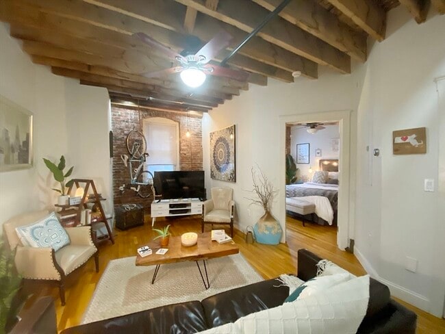 Photo - 150 Liverpool St Unit 3