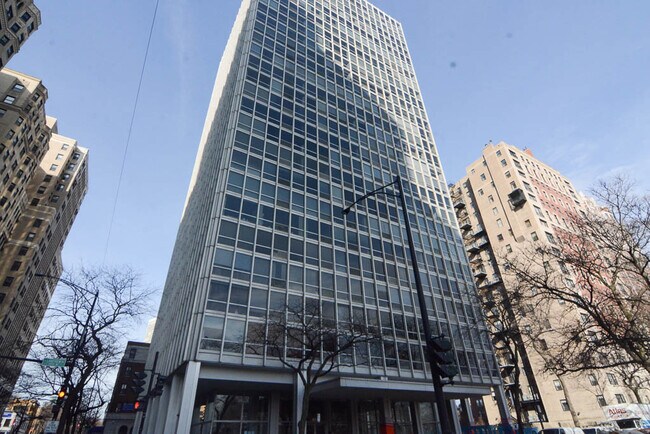 Photo - 2400 N Lakeview Ave Unidad 1003