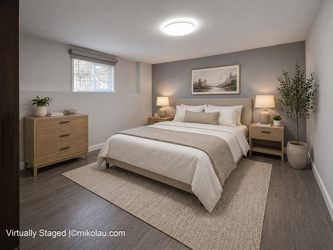 Photo - 7743 Coquitlam St