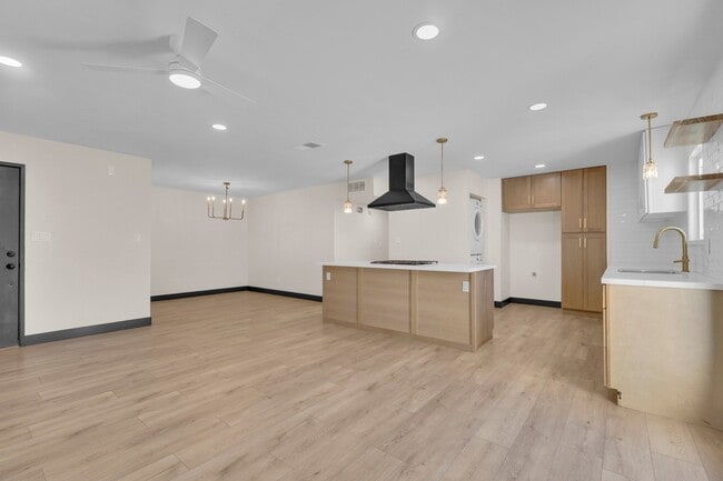 Photo - 3925 Verdugo Ln
