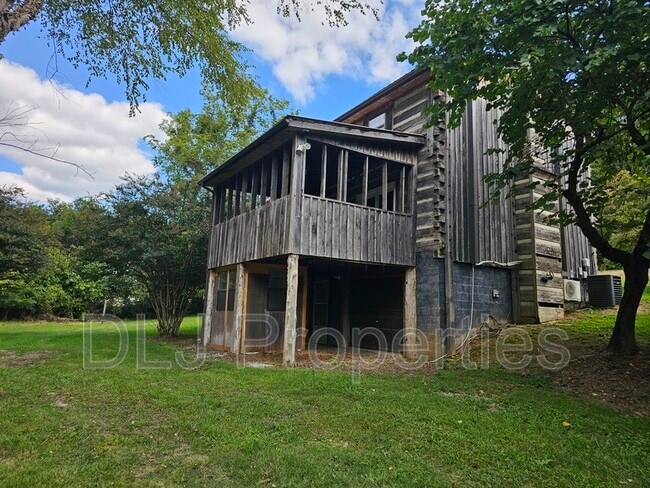 Photo - 1273 Harbin Rd