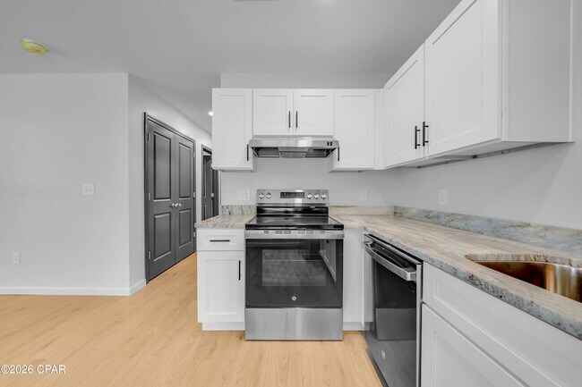 Photo - 122 N East Ave