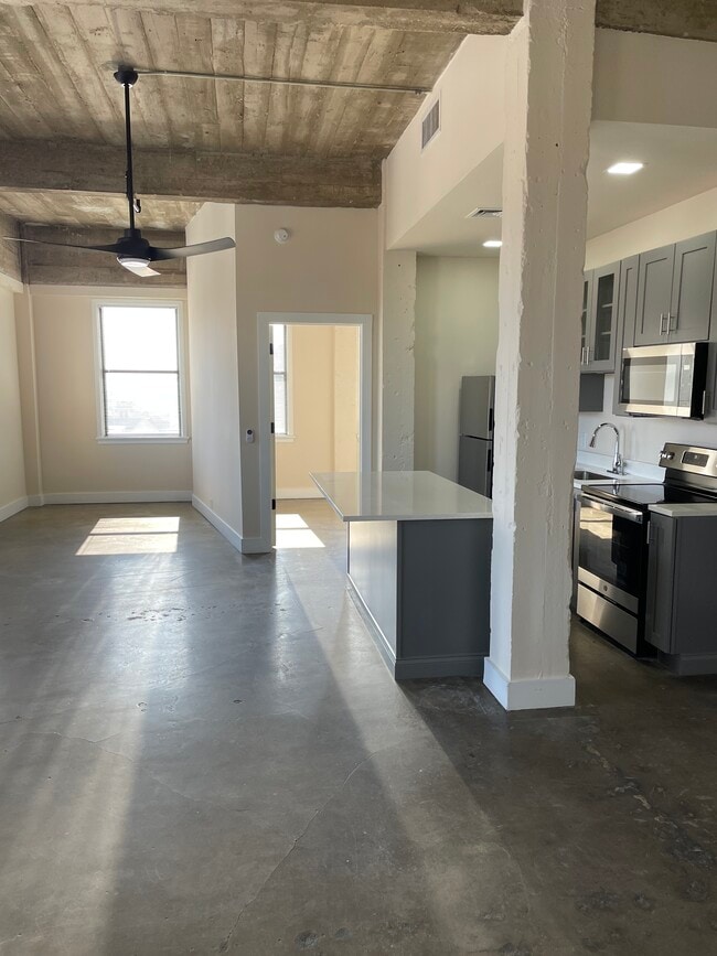 Photo - Exchange Building