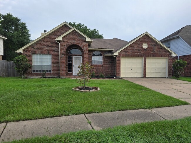 Building Photo - 8927 Diamond Lake Ln