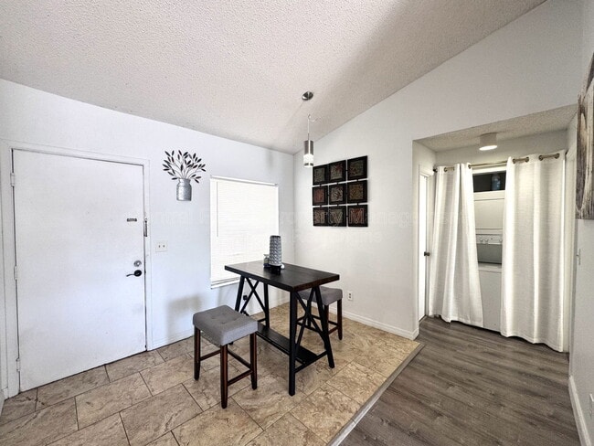 Photo - 2544 Woodgate Blvd Unit 204 204
