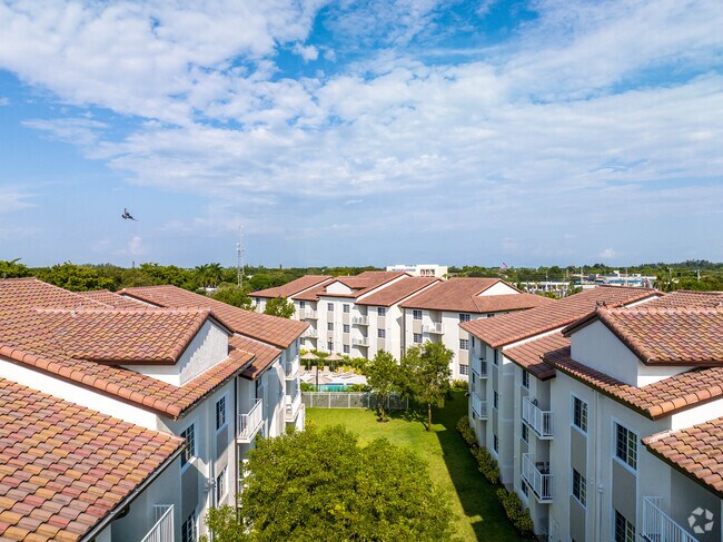 Photo - Legacy at Hollywood