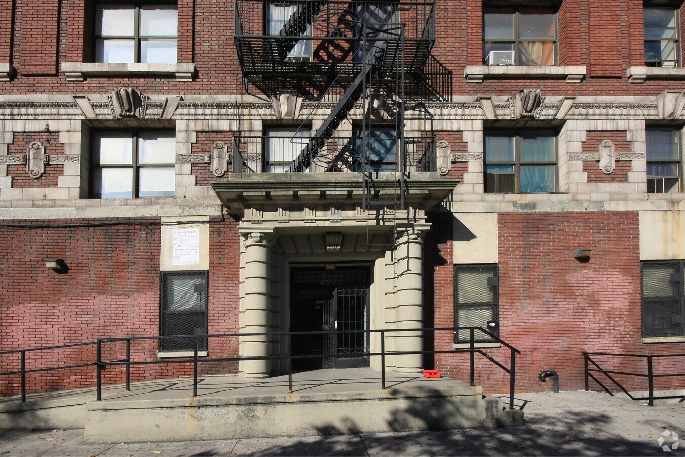 Photo - Gateway I Apartments