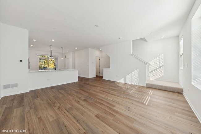 Photo - 1033 Wren Rd