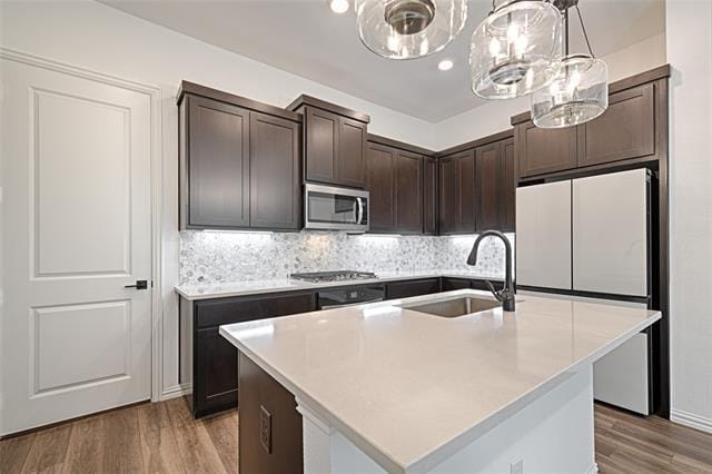 Photo - 4437 Ward St