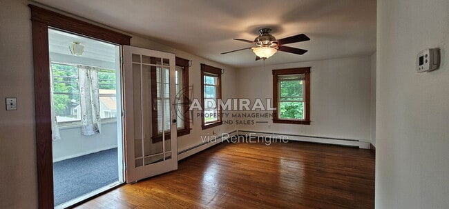 Building Photo - 52 Washington St Unit A